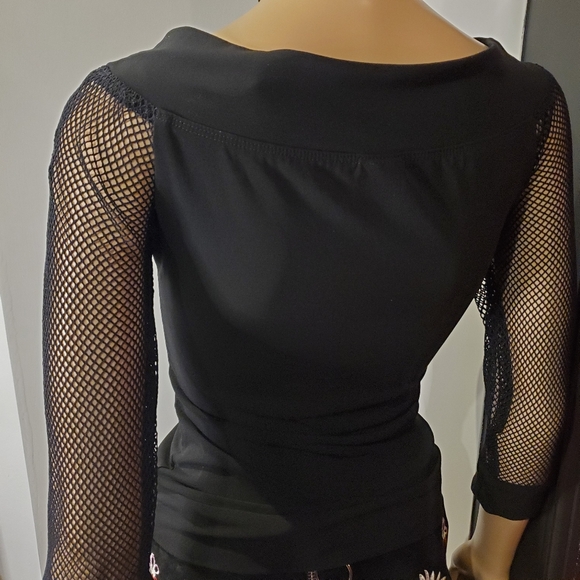 Suzy Shier Mesh Open Shoulder Top - Picture 3 of 6